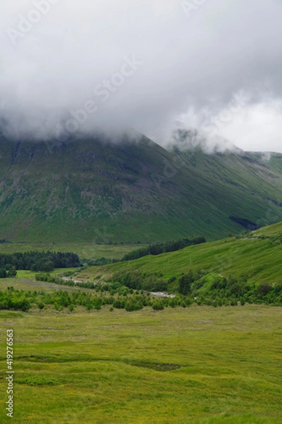 Obraz スコットランド　グレンコー傾向の山並み