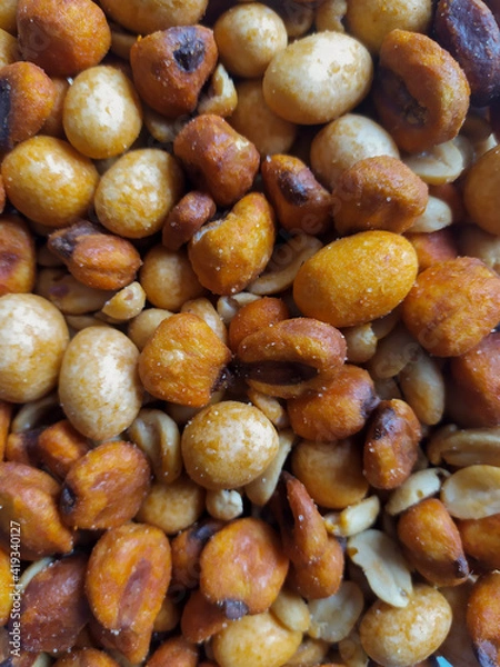 Obraz Misto piccante con arachidi e paprika