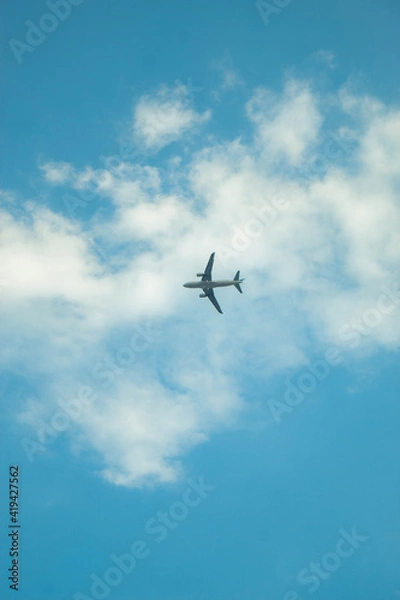 Obraz Airplane in the colombian sky