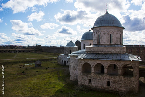 Obraz Church of the Assumption of the Blessed Virgin Mary in Ivangorod. Ivangorod Fortress Museum - the first Russian fortress in Russia.