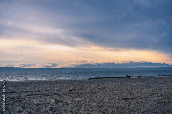 Fototapeta Beach and Mountains