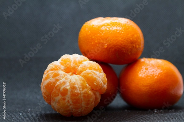 Obraz mandarin, fresh fruit black background
