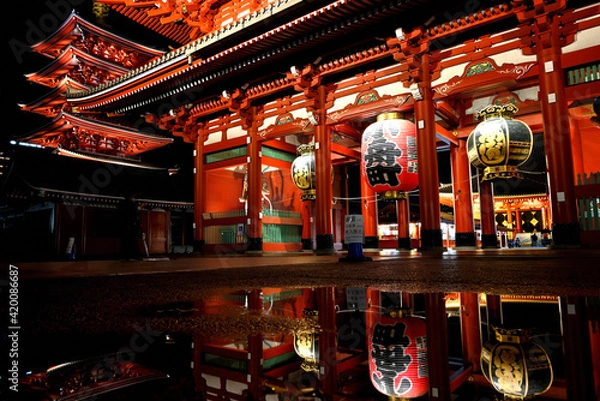 Obraz 雨上がりのお寺