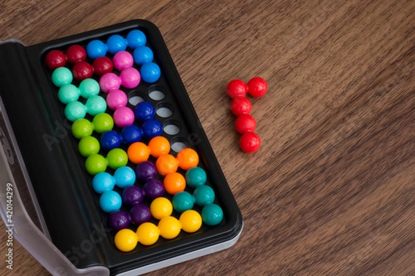 Obraz a handy set of IQ puzzle balls