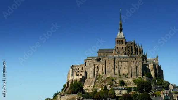 Obraz Mont Saint-Michel on a clear day