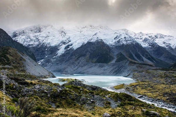 Obraz Hooker Valley with 2 people