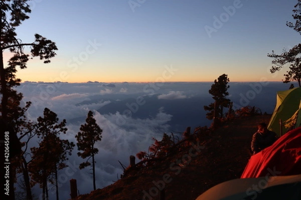 Obraz sunset at the basecamp