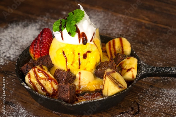 Obraz Cakes, sweets, pancakes and cream