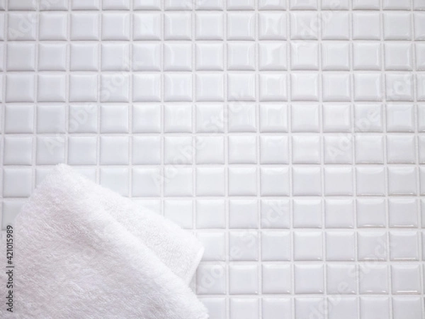 Fototapeta タオルとタイル。洗濯やライフスタイルのイメージ。