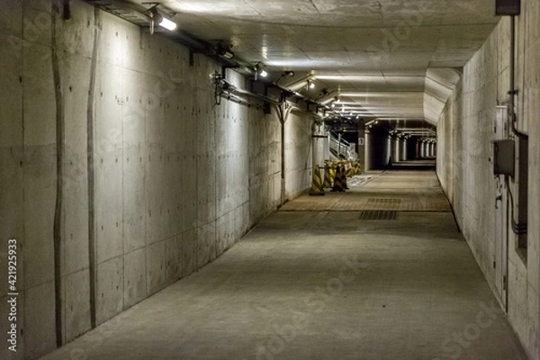 Obraz アクアライン海底トンネルの緊急避難通路（東京湾）