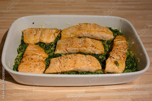 Obraz Lachs auf Spinat 