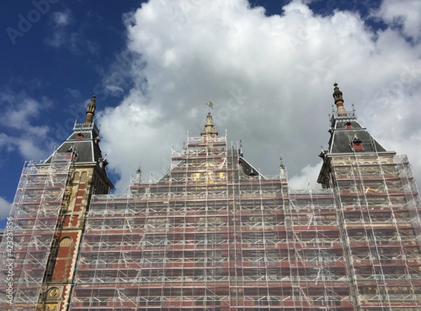 Obraz building in scaffolding