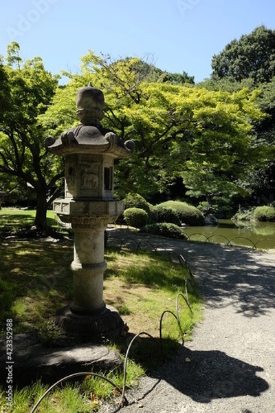 Obraz japanese garden lantern