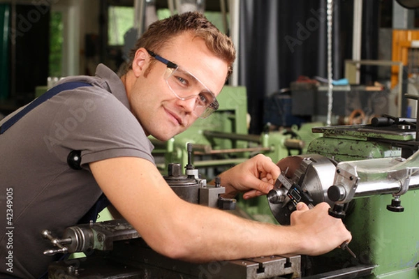 Fototapeta Mechanik w pracy