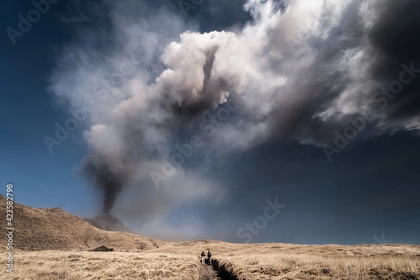 Obraz Spectacular eruption of the Etna volcano with column of smoke in the sky