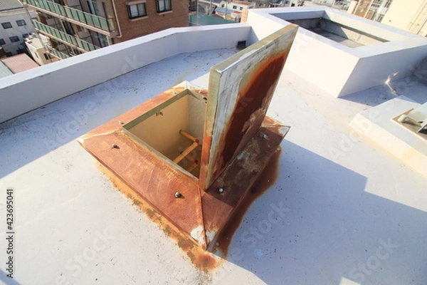 Fototapeta 錆びたルーフハッチ
