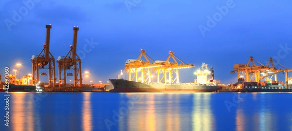 Obraz Containers loading at sea trading port