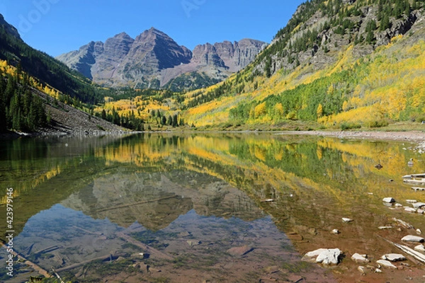 Fototapeta The reflection - Maroon Bells, Colorado