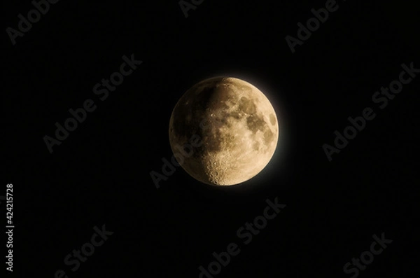 Obraz digitally processed moon fully visible