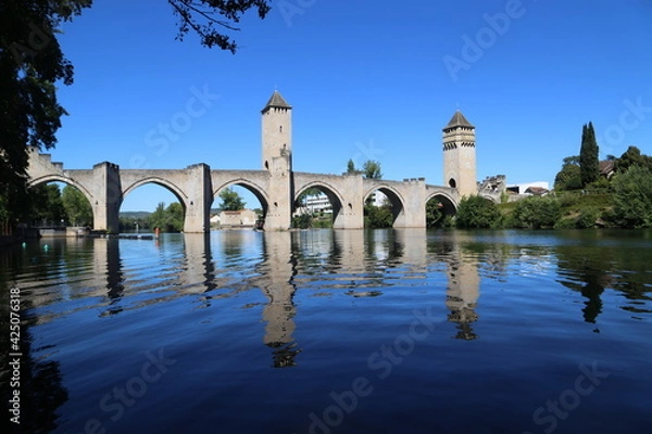 Fototapeta Die Brücke Pont Valentré in Cahors