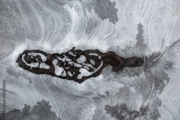 Fototapeta lines in the ice
