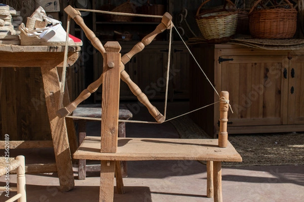 Fototapeta old machine to weave esparto grass