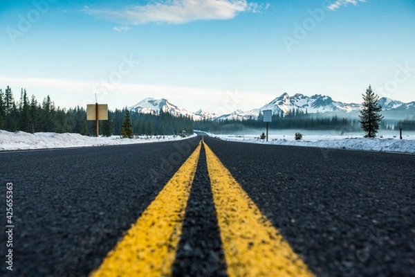 Obraz road in the mountains