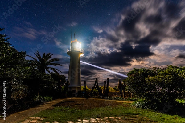 Obraz 四国最南端、足摺岬灯台と夜空