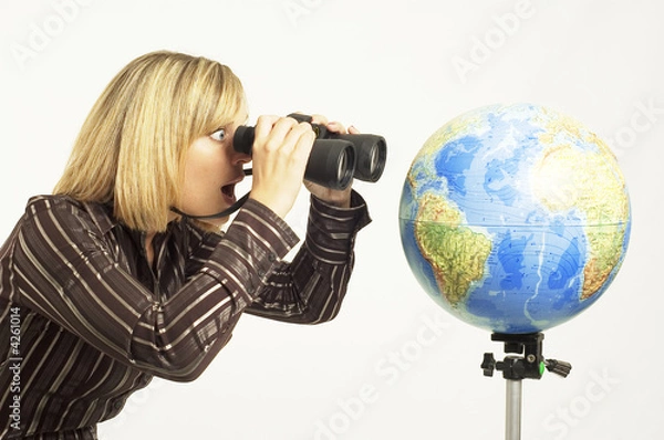 Fototapeta Accurate and cuorious business, looking for a good perspective.