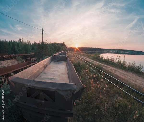 Obraz Old railroad tracks in the morning