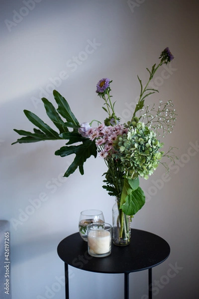 Obraz flowers in a vase on the table