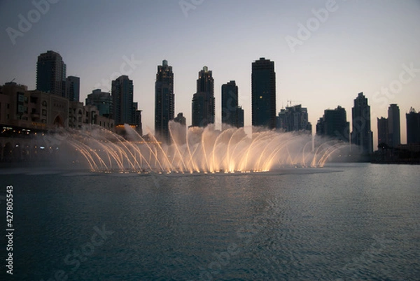 Obraz falls at night