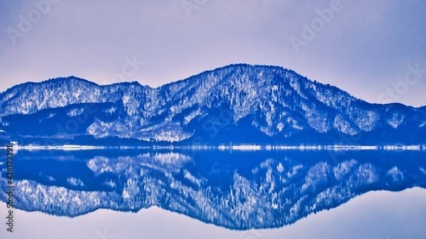 Obraz 田沢湖と奥羽山脈