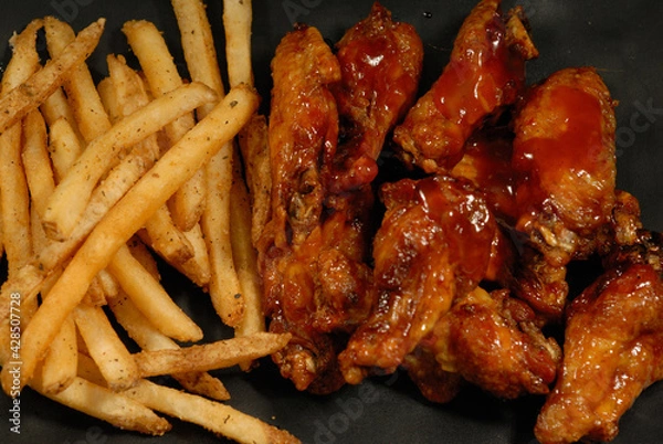 Obraz alitas de pollo estilo búfalo