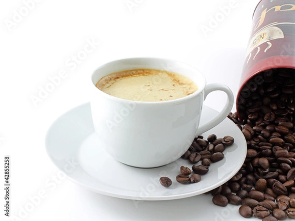 Fototapeta Kaffeetasse mit Kaffeebohnen