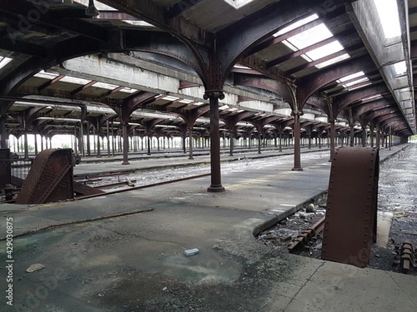 Fototapeta abandoned station