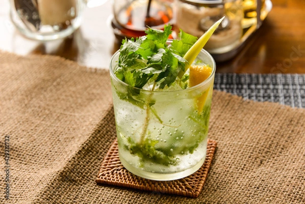 Obraz パクチーモヒート