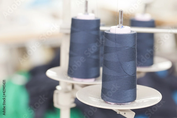 Fototapeta thread the coil