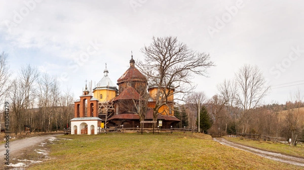 Fototapeta Cerkiew w Bystrem pod wezwaniem Michała Archanioła, Polska, Bystre / Orthodox church in Bystre dedicated to Michael the Archangel, Poland, Bystre