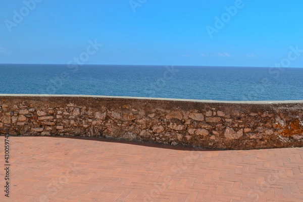 Obraz Stone wall by the sea