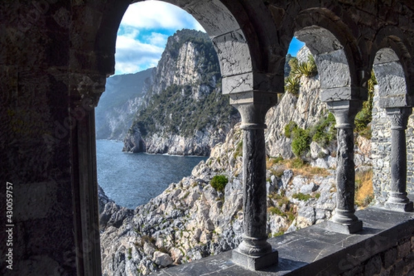 Obraz old stone arch