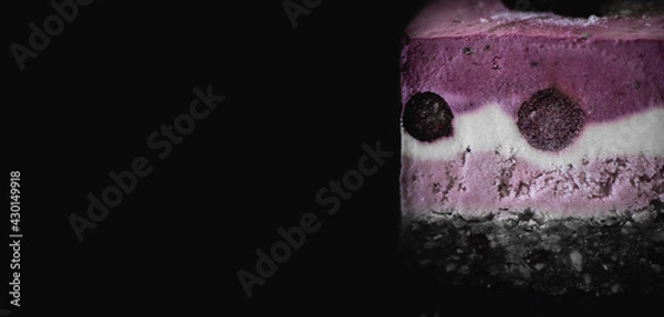 Obraz cheesecake black background