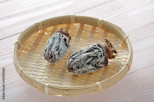 Obraz 白い粉を吹いた干し柿