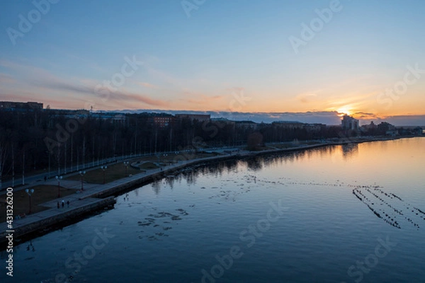 Obraz sunrise over the lake