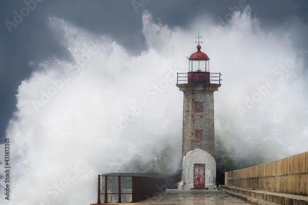 Obraz Wave crashing on lighthouse