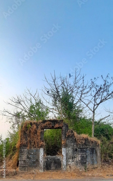 Obraz Abandoned facade with only Window remaining