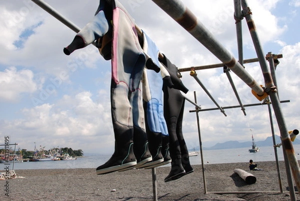 Obraz ウエットスーツの日干し