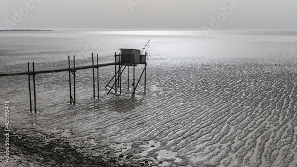 Obraz carrelet sépia à marée basse