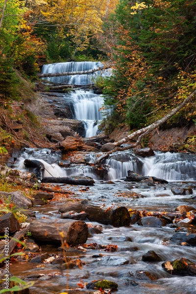 Fototapeta Sable Falls - Long Exposure of Waterfall in Autumn - Pictured Rocks National Lakeshore - Michigan