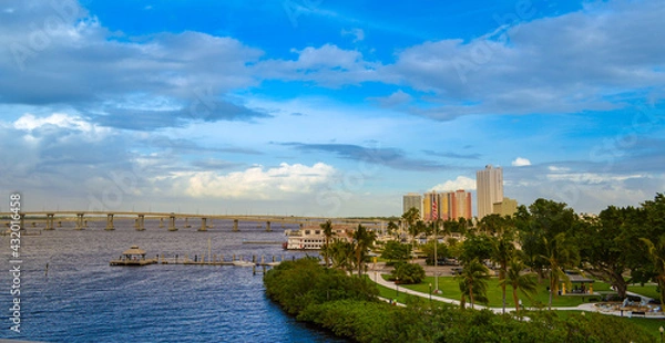 Fototapeta Panoramic View Of Fort Myers